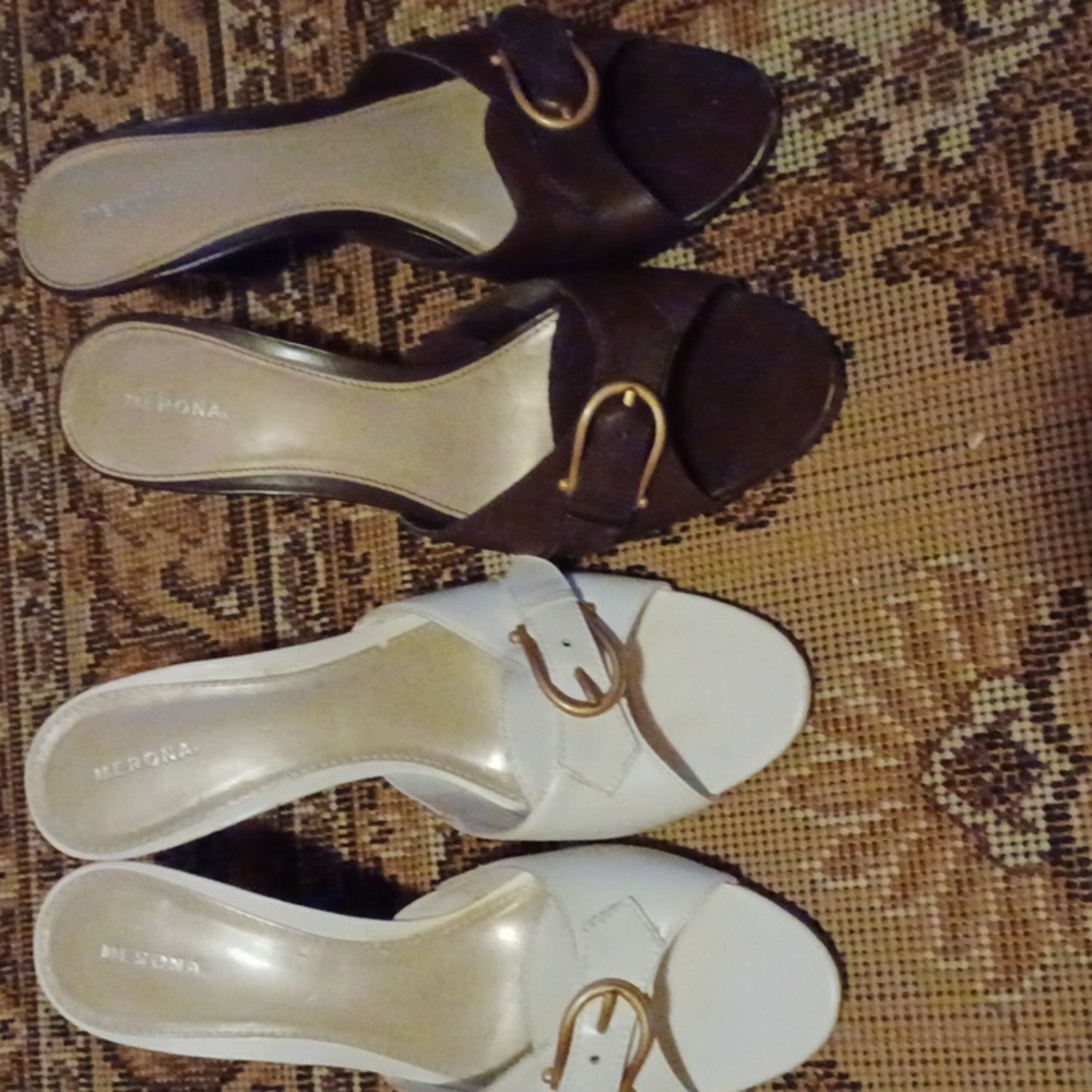 Bundle of 2 pairs of sizes of 9m.